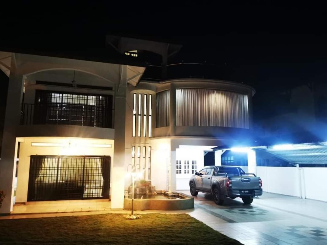 Prairie Villa Homestay Lumut Extérieur photo